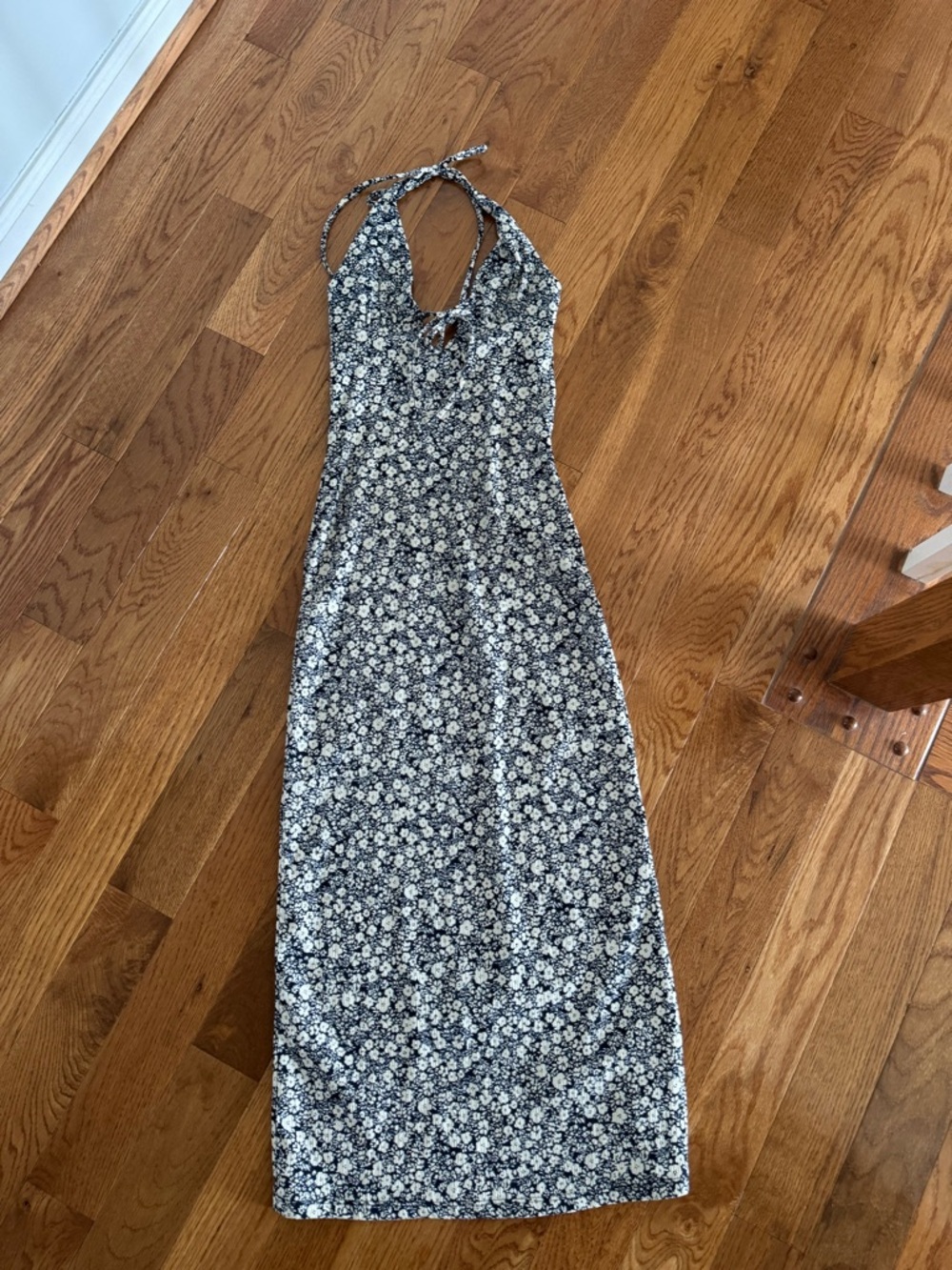 Pull&Bear Navy and White Floral Halter Maxi Dress